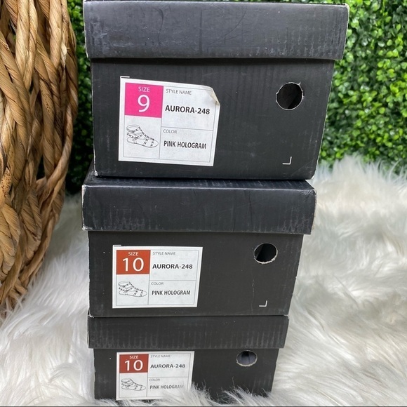 Aurora gold studded sandals - Picture 8 of 8